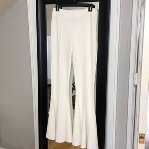 White stretch seemed pant